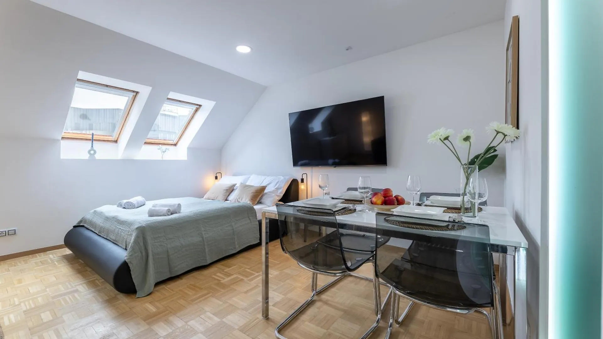 Kip Old Town Modern Apartment With Free Parking & Ac Prag
